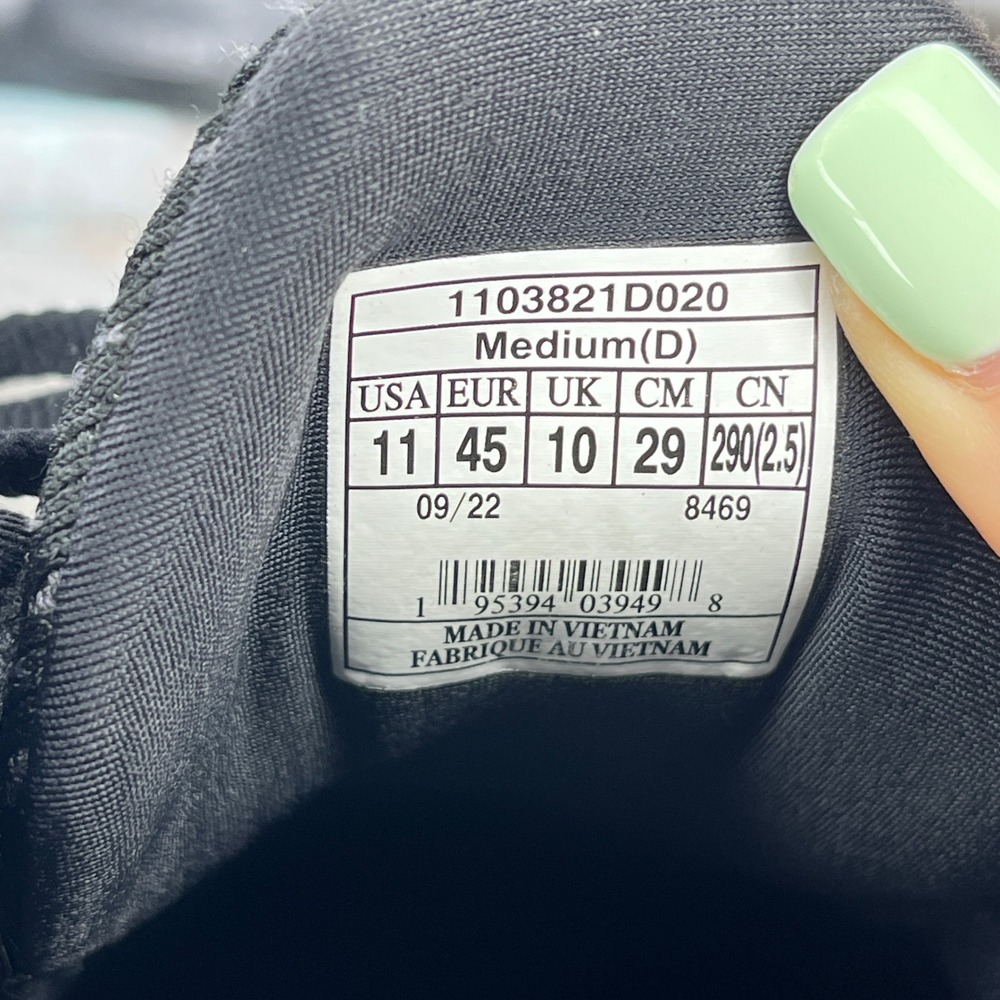 Brooks Black Athletic Shoes - Picture 10 of 10